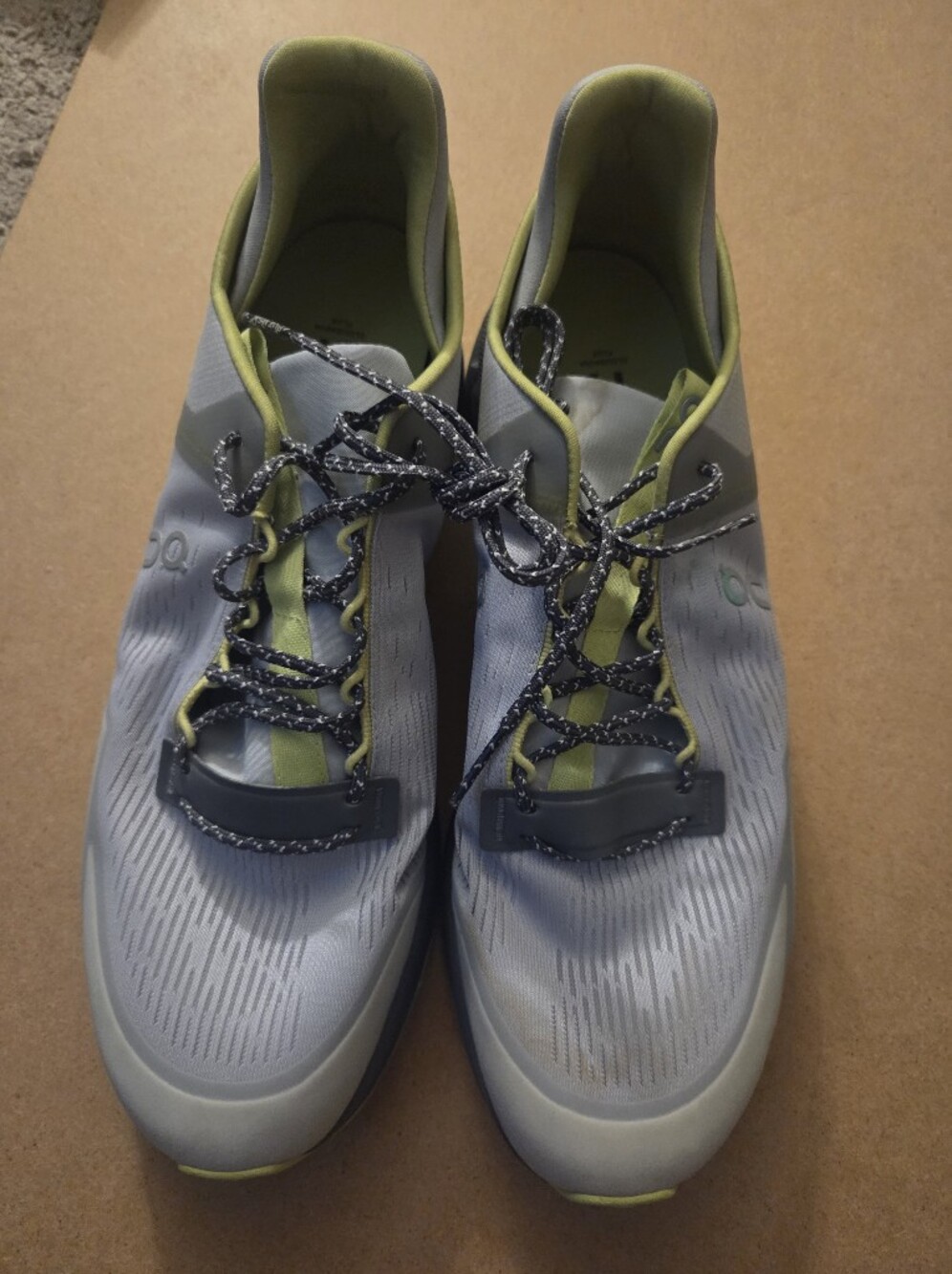 On Running Walking Sneakers On Cloudnova Flux
